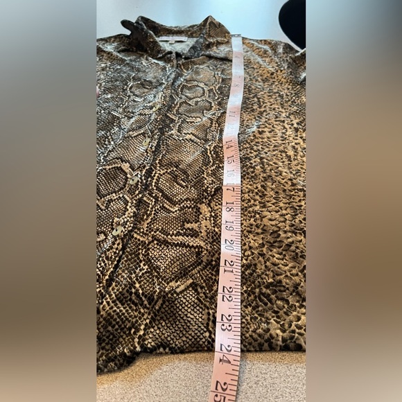 Anne Fontaine Brown & Tan Snakeskin Patterned Blouse Size 4 - Picture 10 of 11